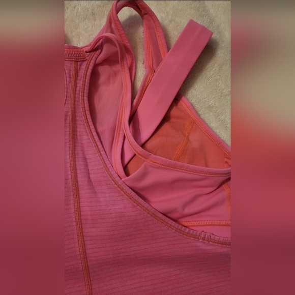 Lululemon pink Tank - Picture 5 of 7